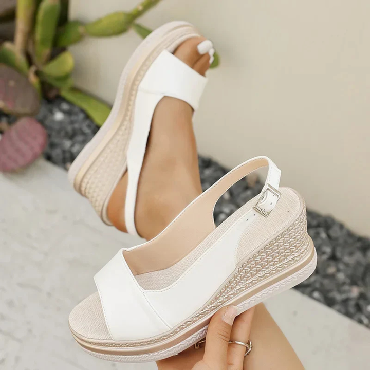 Denaya | Sandale Orthopédique Stylée