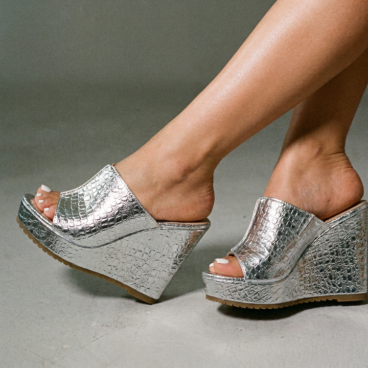 Elara | Sandales compensées Luxe Shine