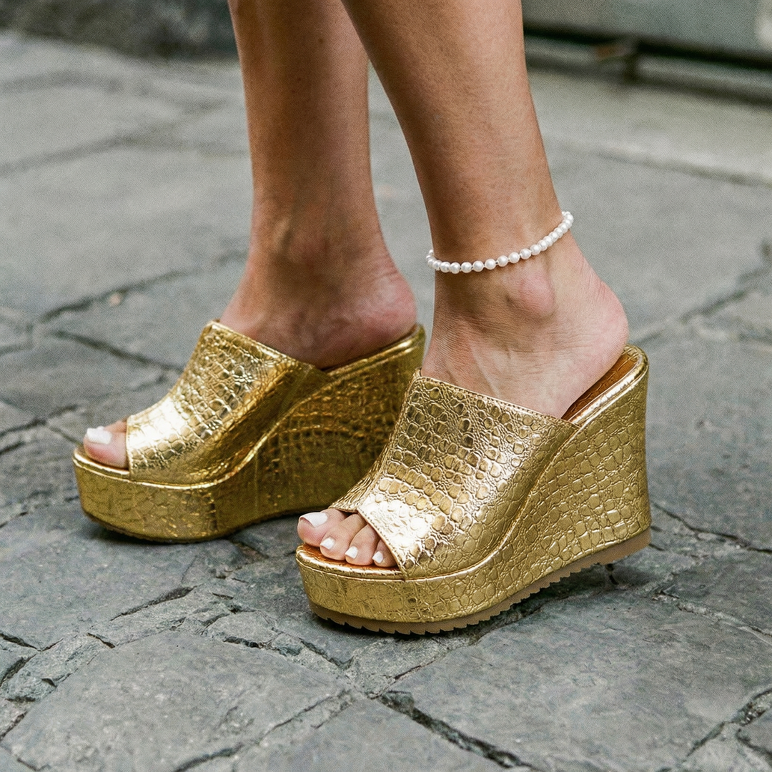 Elara | Sandales compensées Luxe Shine